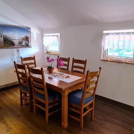 Schone Ferienwohnung In Марктобердорф